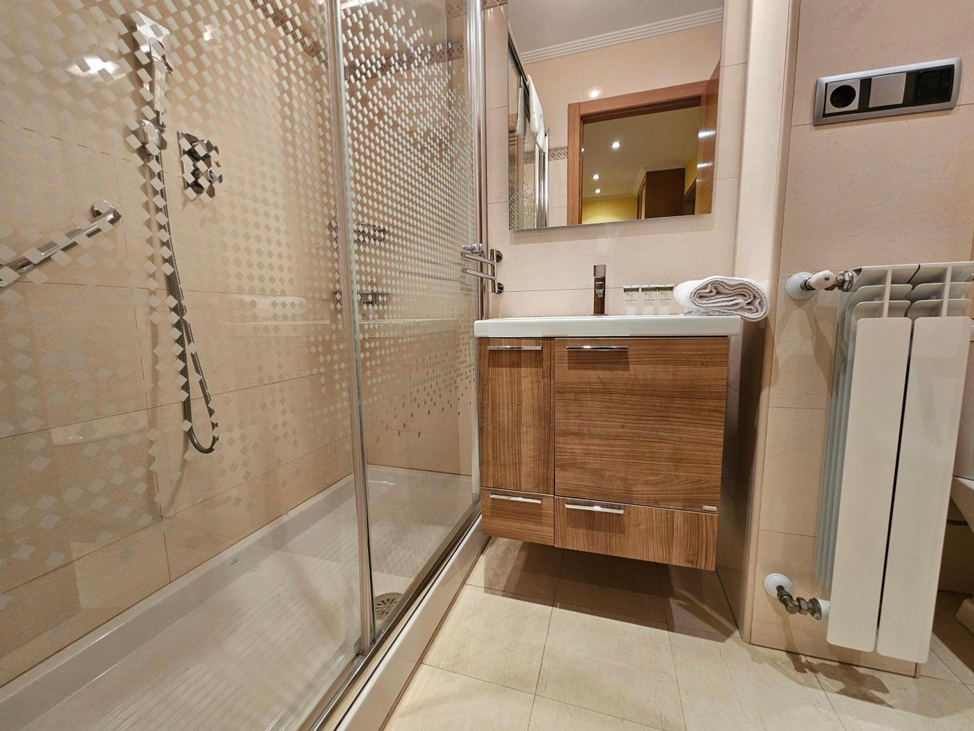 196A Acogedor Apartamento En Gijón Buitenkant foto